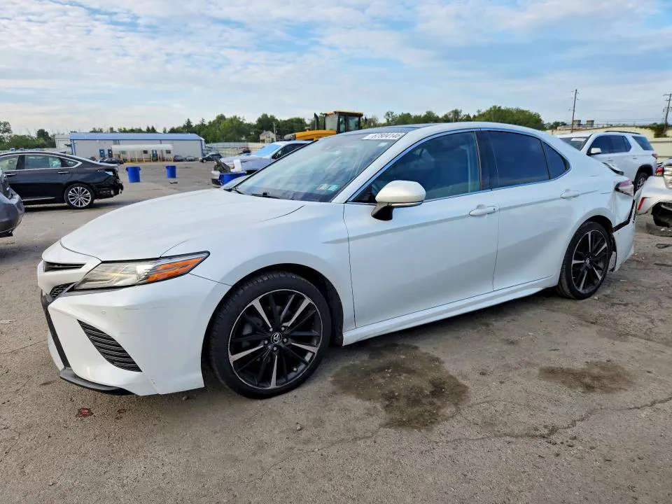 2018 TOYOTA CAMRY VIN 4T1B61HK3JU011129 фото 1