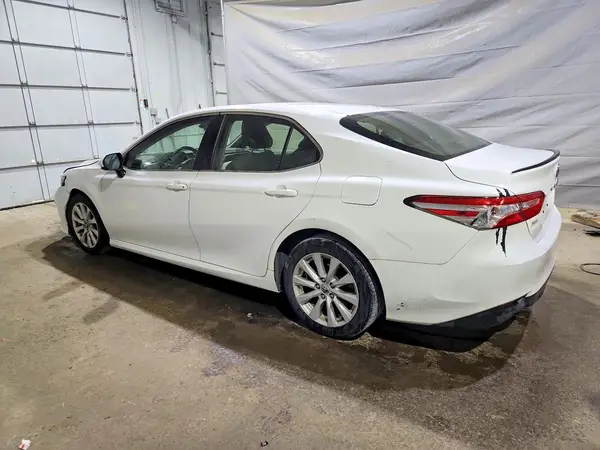 JTNB11HK1J3003695 — 2018 Toyota Camry, фото 2 с аукциона Copart 29.09.2026, Передняя часть