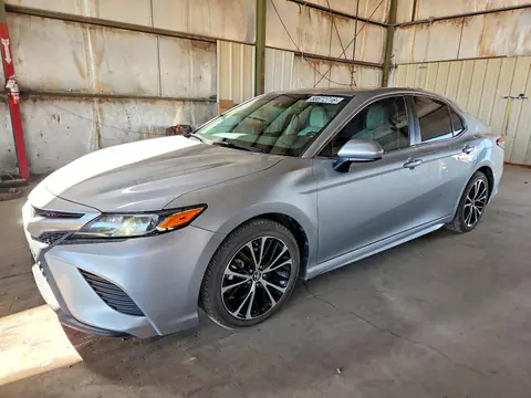 4T1B11HK1JU109929 — 2018 Toyota Camry, Град (Hail), фото до ремонта