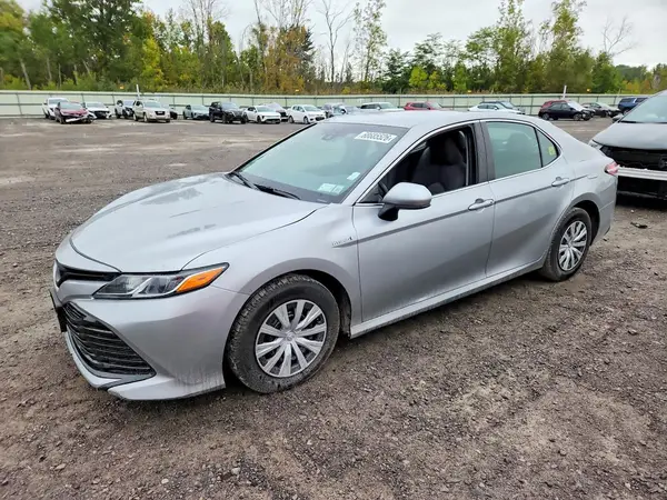 4T1B31HK7JU001258 — 2018 Toyota Camry, Передняя часть (Front End), фото до ремонта