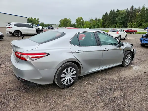 4T1B31HK7JU001258 — 2018 Toyota Camry, фото 3 с аукциона Copart 28.09.2026, Передняя часть