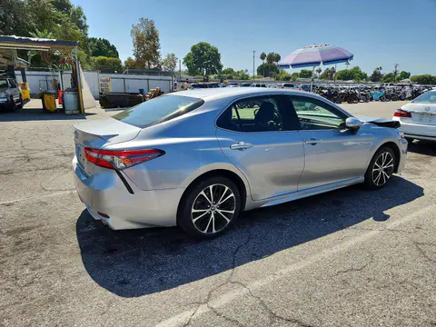 2018 Toyota Camry VIN JTNB11HK4J3040093 фото 3
