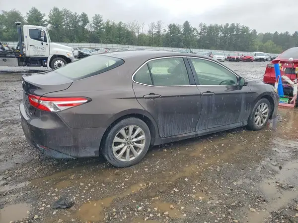 JTNB11HK8J3005461 — 2018 Toyota Camry, фото 3 с аукциона Copart 12.10.2026, Передняя часть