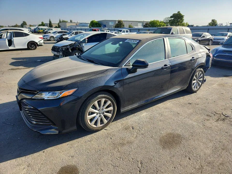 2018 Toyota Camry VIN 4T1B11HK0JU618135 фото 1
