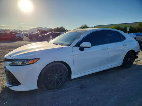 4T1B11HK4JU063352 — 2018 Toyota Camry, Задняя часть (Rear End), фото до ремонта
