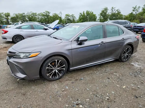 4T1B11HK7JU599776 — 2018 Toyota Camry, Мелкие вмятины и царапины (Minor Dent/Scratches), фото до ремонта