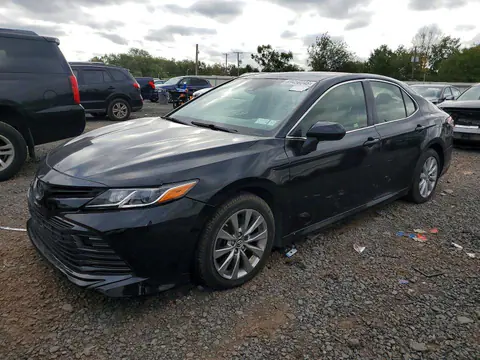 JTNB11HK8J3008828 — 2018 Toyota Camry, Передняя часть (Front End), фото до ремонта