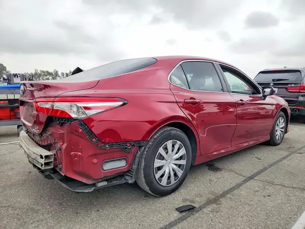 4T1B31HK1JU501299 — 2018 Toyota Camry, фото 3 с аукциона Copart, Задняя часть