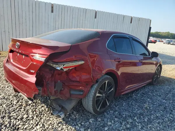 4T1B61HK1JU625208 — 2018 Toyota Camry, фото 3 с аукциона Copart, Задняя часть