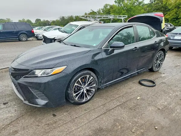 4T1B11HK5JU094674 — 2018 Toyota Camry, Задняя часть (Rear End), фото до ремонта