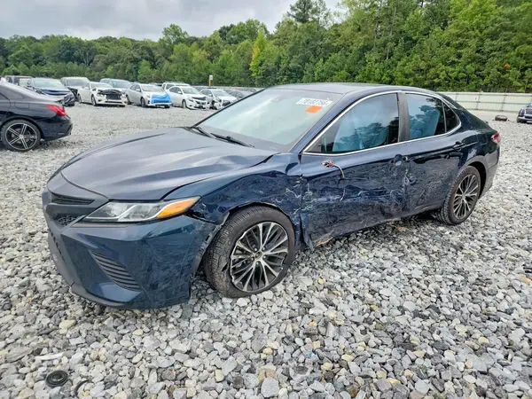 4T1B11HK1JU671832 — 2018 Toyota Camry, Боковая часть (Side), фото до ремонта