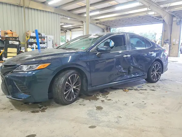 4T1B11HK6JU581267 — 2018 Toyota Camry, Боковая часть (Side), фото до ремонта