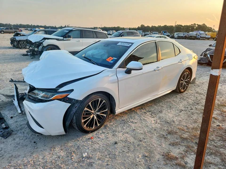 2018 TOYOTA CAMRY VIN 4T1B11HK1JU070646 фото 1