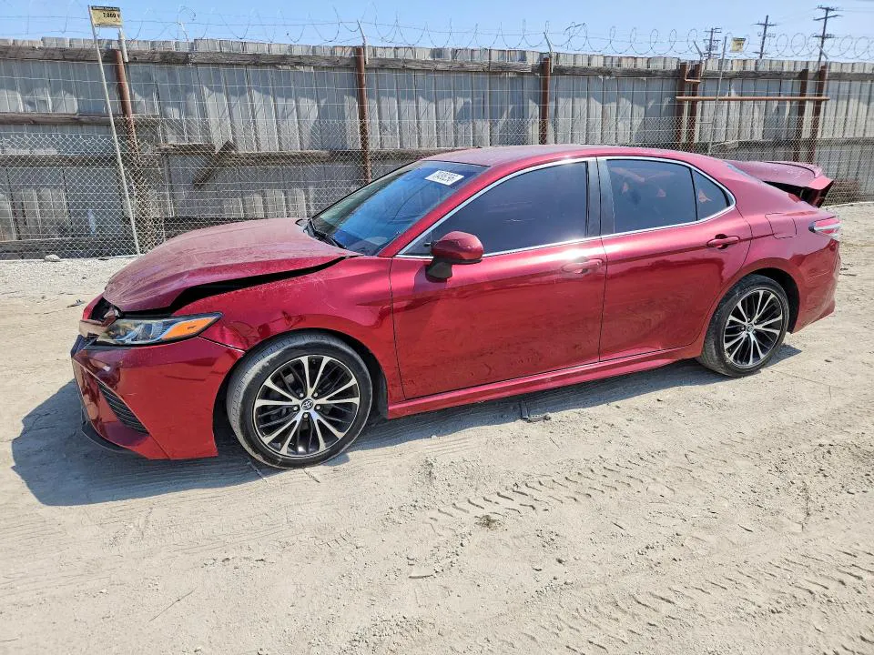2018 Toyota Camry VIN 4T1B11HK0JU617342 фото 1