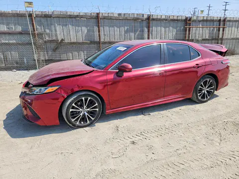 4T1B11HK0JU617342 — 2018 Toyota Camry, Передняя часть (Front End), фото до ремонта