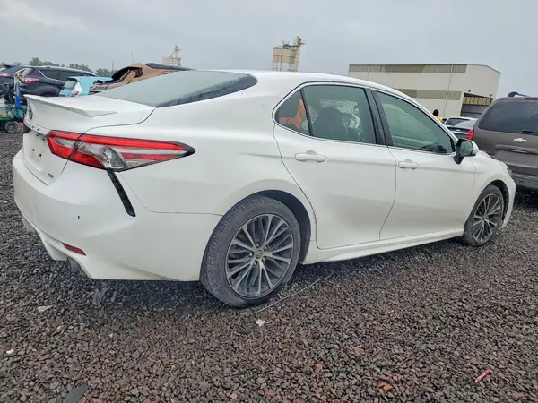 JTNB11HK3J3006565 — 2018 Toyota Camry, фото 3 с аукциона Copart, Град