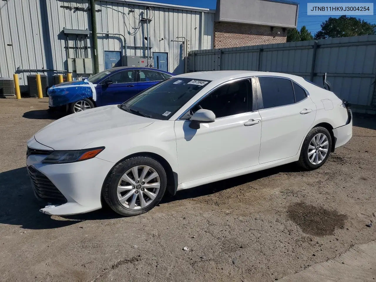 2018 Toyota Camry Le VIN JTNB11HK9J3004254 фото 1