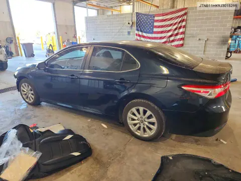 2018 Toyota Camry Le VIN JTNB11HK9J3015299 фото 2