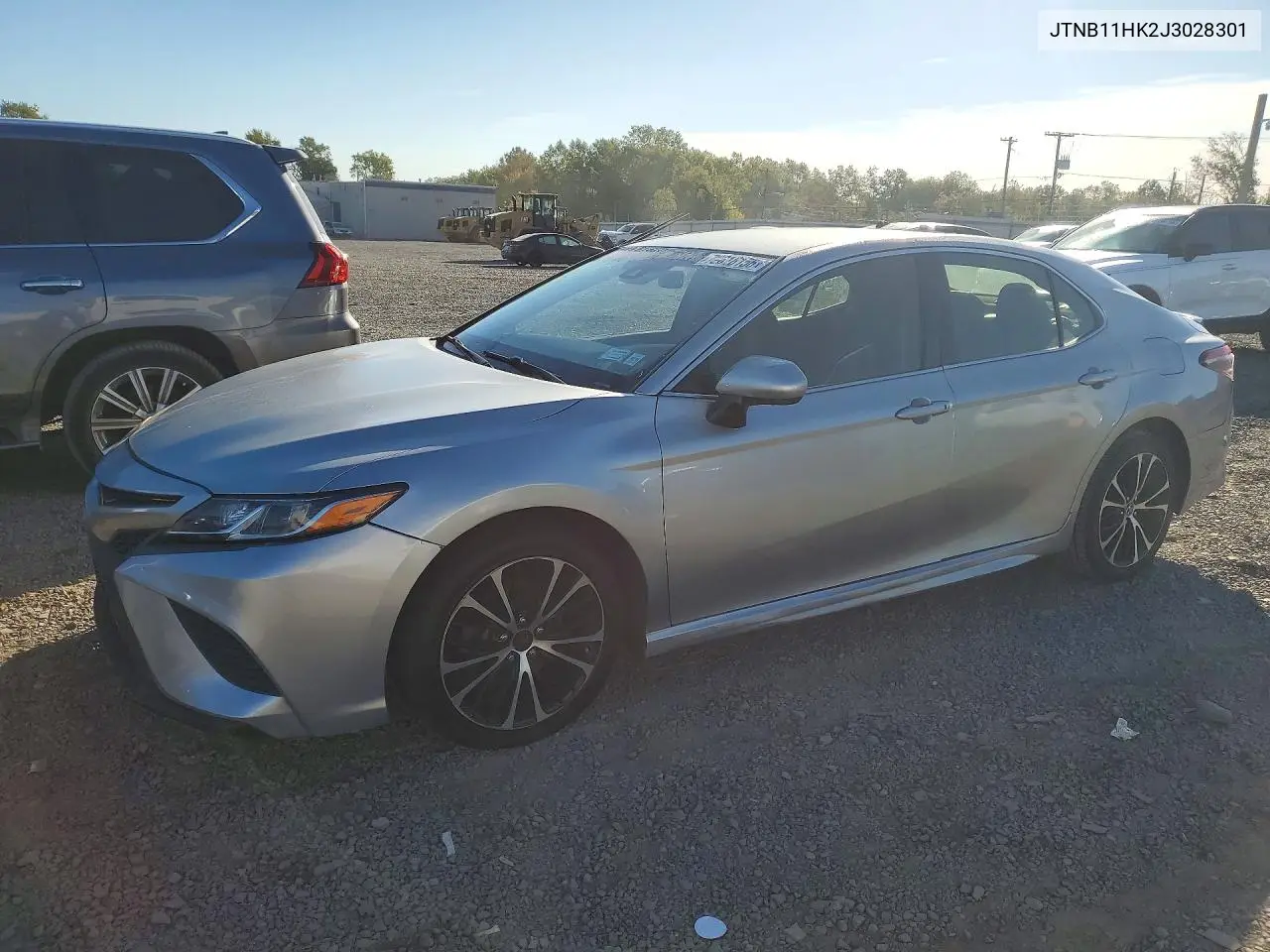 2018 Toyota Camry L VIN JTNB11HK2J3028301 фото 1