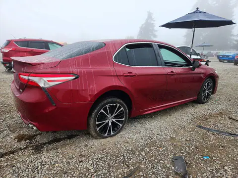 4T1B11HK0JU667237 — 2018 Toyota Camry, фото 3 с аукциона Copart 13.10.2026, Мелкие вмятины и царапины