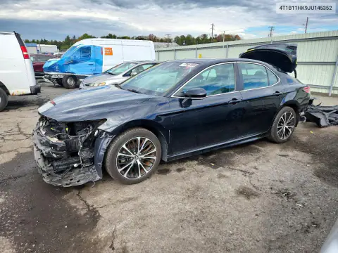 4T1B11HK9JU145352 — 2018 Toyota Camry, Передняя часть, фото до ремонта