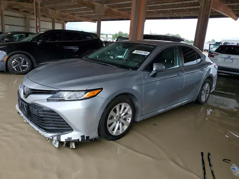 4T1B11HK3KU800400 — 2019 Toyota Camry, Передняя часть (Front End), фото до ремонта