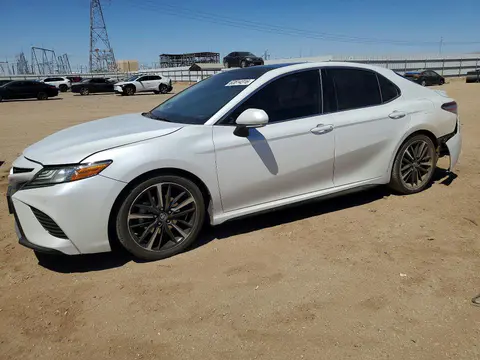 4T1BZ1HK3KU030790 — 2019 Toyota Camry, Задняя часть (Rear End), фото до ремонта