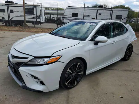 4T1B61HK0KU726080 — 2019 Toyota Camry, Задняя часть (Rear End), фото до ремонта