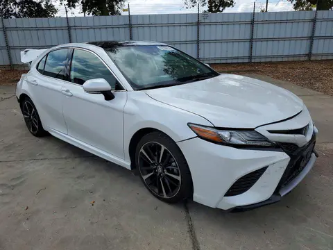 2019 Toyota Camry VIN 4T1B61HK0KU726080 фото 4