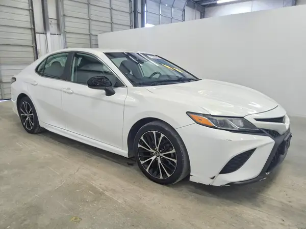 4T1B11HK4KU273287 — 2019 Toyota Camry, фото 4 с аукциона Copart 01.10.2026, Механические повреждения