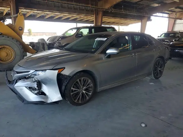 4T1B11HK8KU261787 — 2019 Toyota Camry, Передняя часть (Front End), фото до ремонта