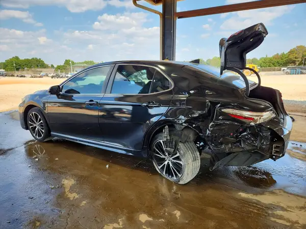 4T1B11HK4KU248583 — 2019 Toyota Camry, фото 2 с аукциона Copart 14.10.2026, Задняя часть