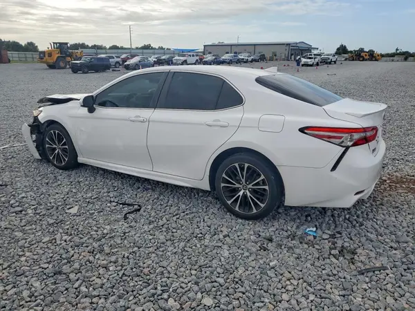 4T1B11HK0KU792658 — 2019 Toyota Camry, фото 2 с аукциона Copart 13.10.2026, Передняя часть