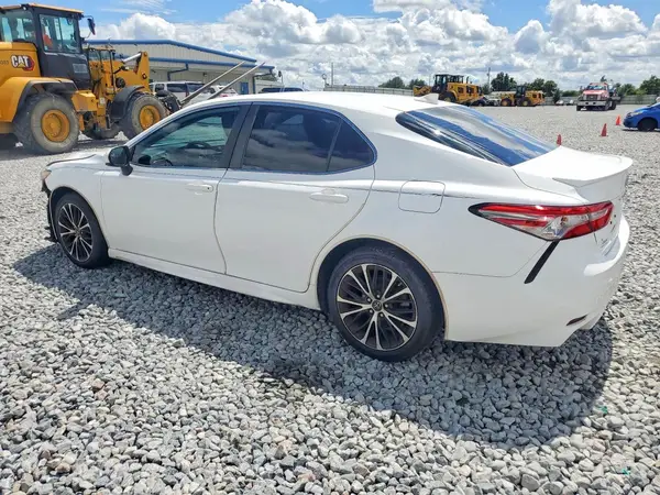 4T1B11HK9KU750828 — 2019 Toyota Camry, фото 2 с аукциона Copart 29.09.2026, Передняя часть