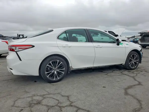 4T1B11HK7KU847963 — 2019 Toyota Camry, фото 3 с аукциона Copart 14.10.2026, Передняя часть
