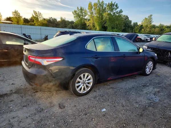 4T1B11HK0KU694276 — 2019 Toyota Camry, фото 3 с аукциона Copart, Передняя часть