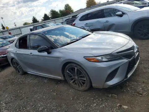 4T1B61HK1KU228504 — 2019 Toyota Camry, фото 4 с аукциона Copart 19.10.2026, Боковая часть