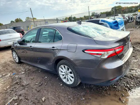 4T1B11HKXKU267364 — 2019 Toyota Camry, фото 2 с аукциона Copart, Передняя часть