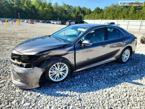 4T1B21HK6KU519169 — 2019 Toyota Camry, Передняя часть, фото до ремонта