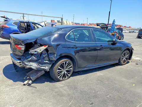 4T1G11AK4LU944815 — 2020 Toyota Camry, фото 3 с аукциона Copart 14.10.2026, Задняя часть