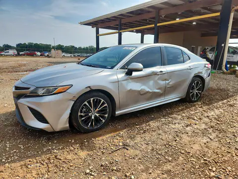 4T1G11AK2LU892990 — 2020 Toyota Camry, Боковая часть (Side), фото до ремонта