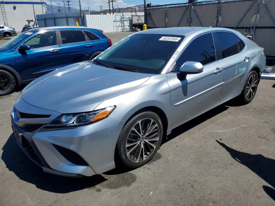 2020 Toyota Camry VIN 4T1G11AKXLU505859 фото 1