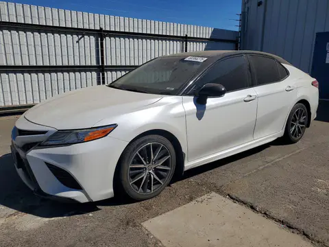 4T1K61AK8LU318213 — 2020 Toyota Camry, Боковая часть (Side), фото до ремонта