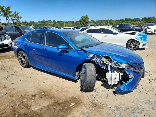 4T1G11AK9LU307774 — 2020 Toyota Camry, фото 4 с аукциона Copart, Передняя часть