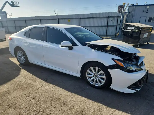 4T1C11AK5LU922790 — 2020 Toyota Camry, фото 4 с аукциона Copart, Передняя часть