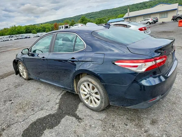 4T1C11BK2LU013260 — 2020 Toyota Camry, фото 2 с аукциона Copart 06.10.2026, Передняя часть
