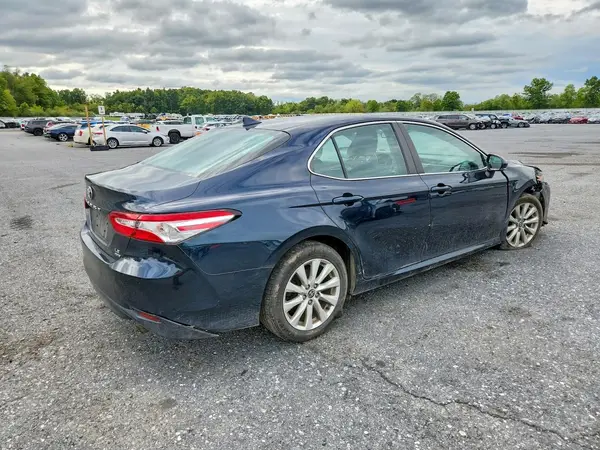 4T1C11BK2LU013260 — 2020 Toyota Camry, фото 3 с аукциона Copart 06.10.2026, Передняя часть