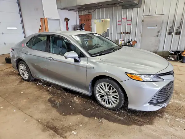 4T1F31AK0LU537936 — 2020 Toyota Camry, фото 4 с аукциона Copart 05.10.2026, Передняя часть