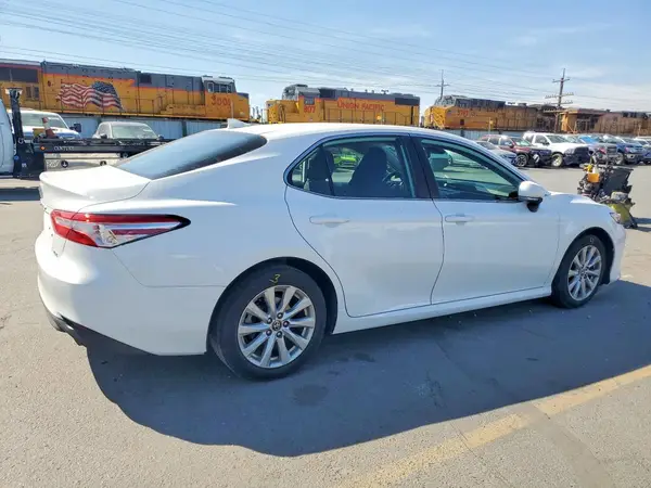 4T1L11AK9LU995337 — 2020 Toyota Camry, фото 3 с аукциона Copart, Боковая часть