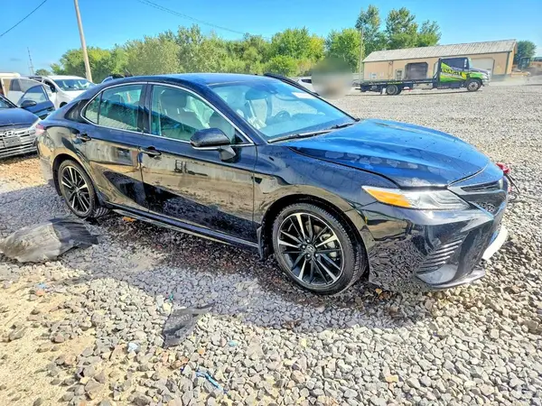 4T1K61AK3LU936488 — 2020 Toyota Camry, фото 4 с аукциона Copart, Боковая часть